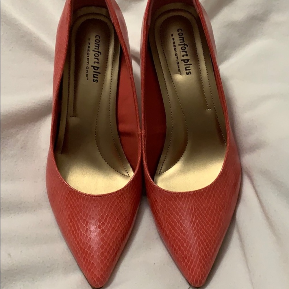 Coral/Pink Heels with print